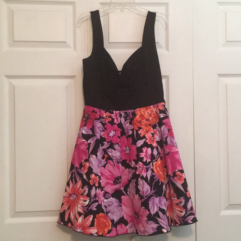 Juniors Dress